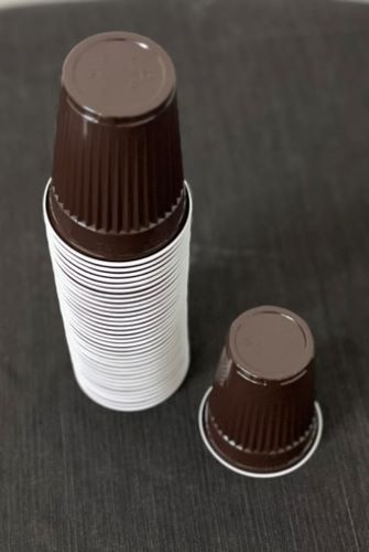 Automaten Plastik Becher Thermo Kaffee Tee 180 ml 0,18 ml Braun / Weiß Art 1551